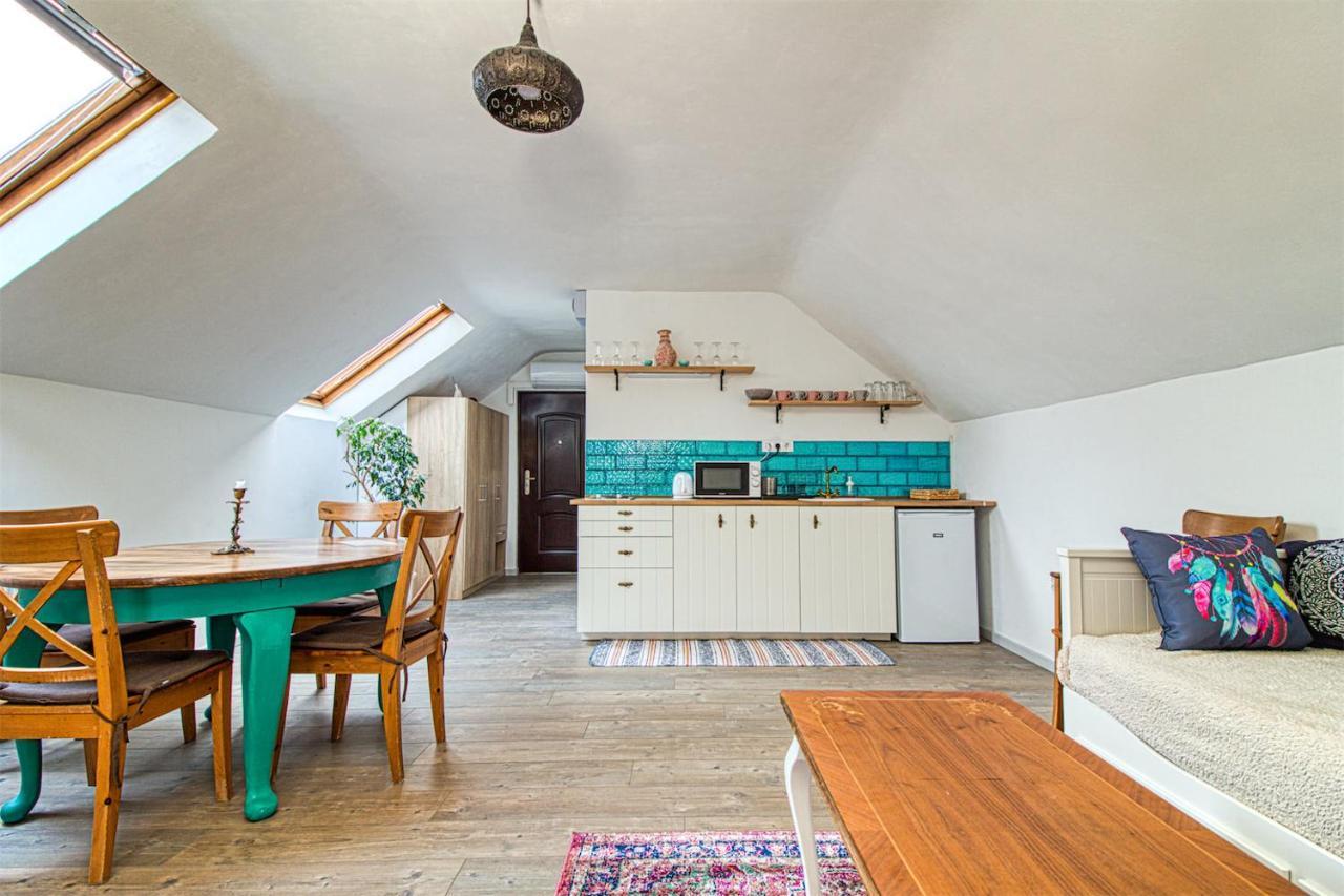Boholand Apartman Eger Bagian luar foto