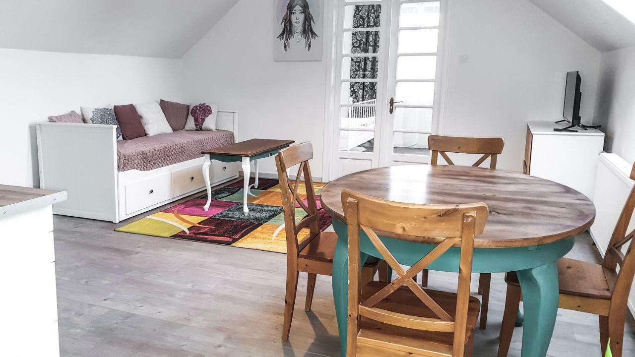 Boholand Apartman Eger Bagian luar foto